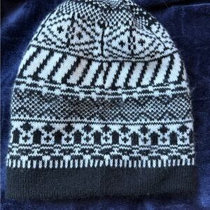 TNA Black and White Knit Hat